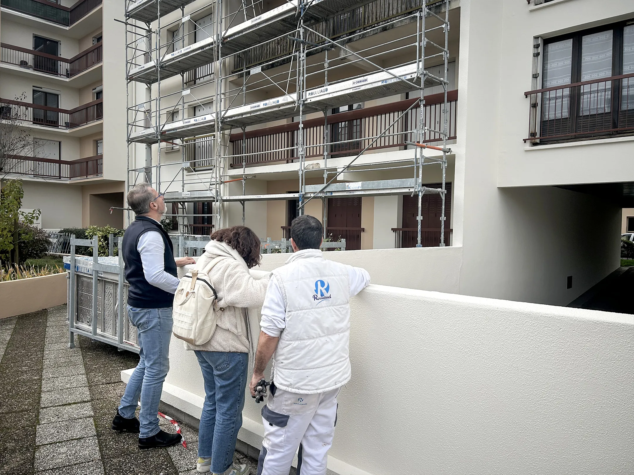 Contrôle de la qualité du ravalement par les intervenants sur le chantier